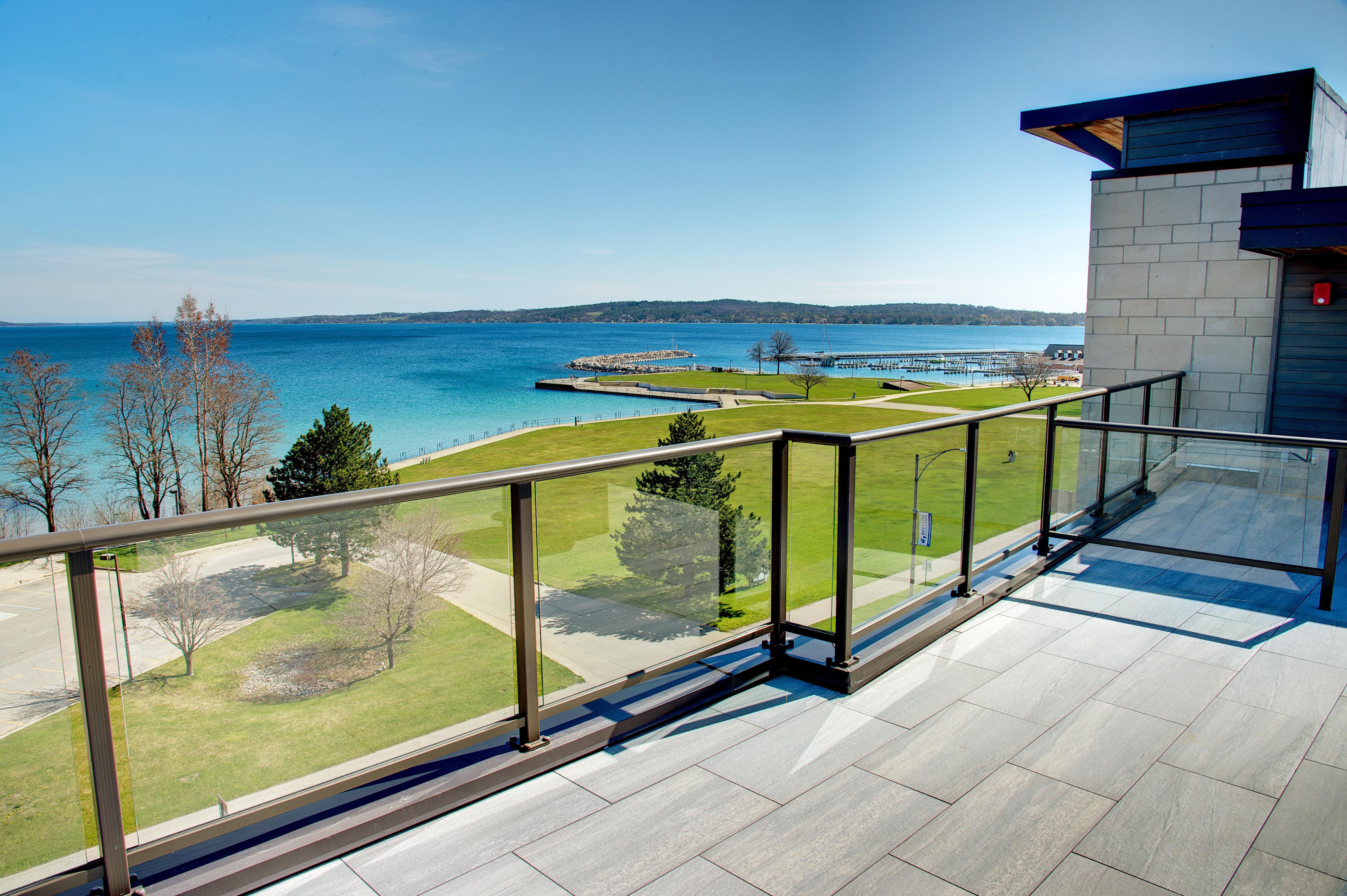 Hotel Indigo Traverse City By Ihg Luaran gambar