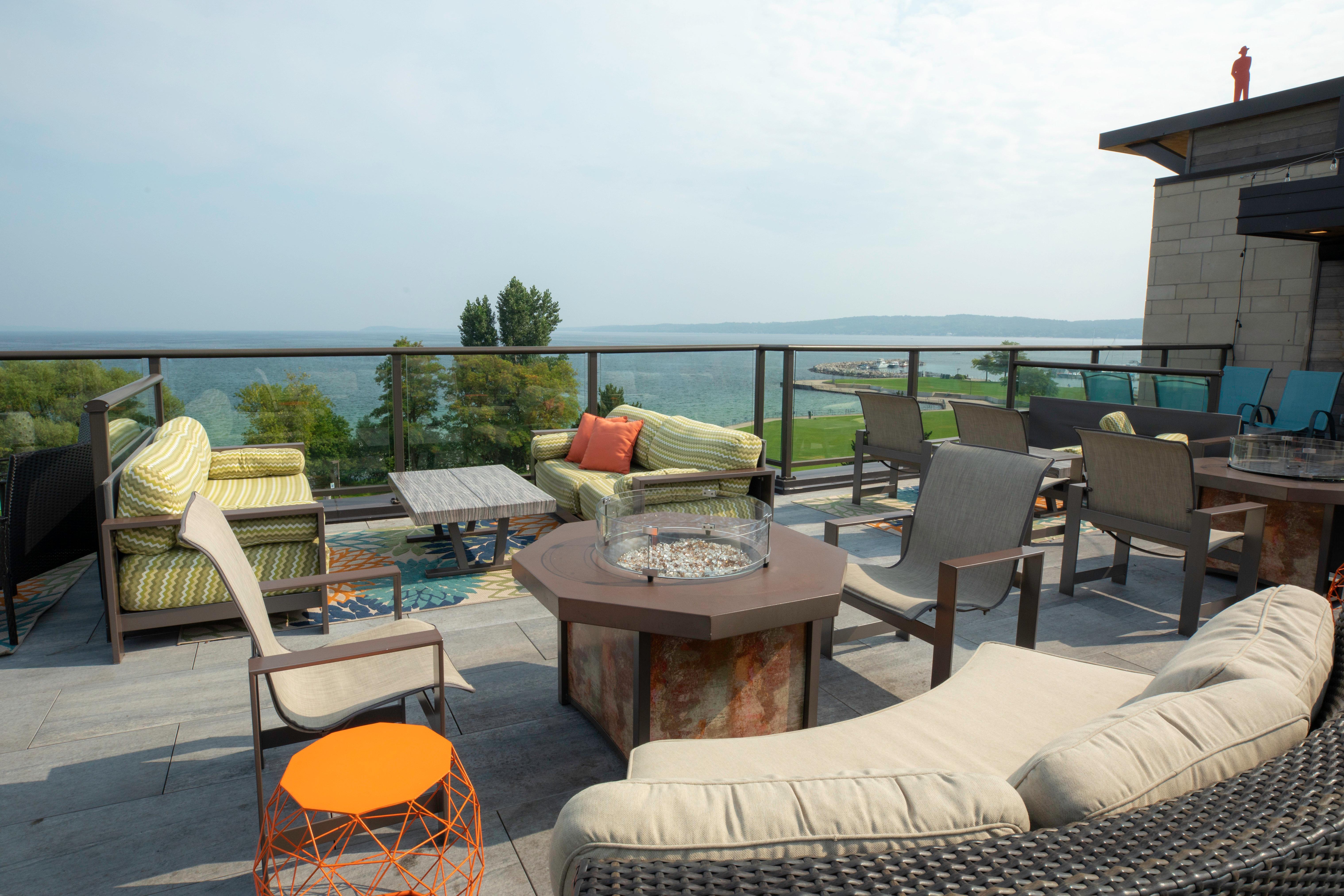 Hotel Indigo Traverse City By Ihg Luaran gambar