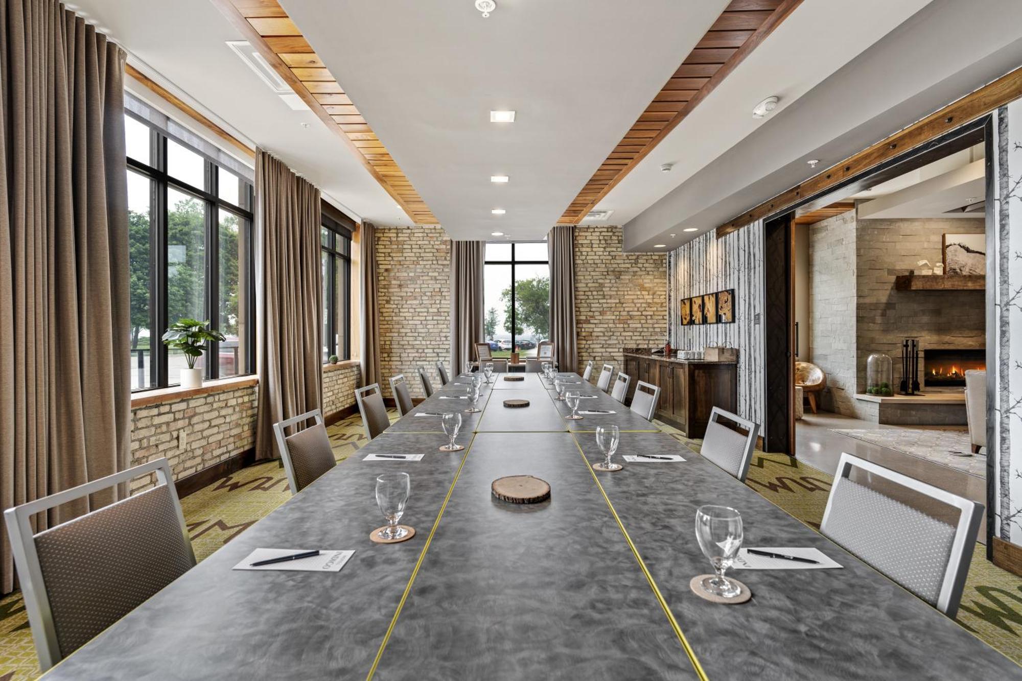 Hotel Indigo Traverse City By Ihg Luaran gambar